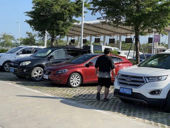 10万预算买沃尔沃v60,10万买沃尔沃xc40二手车