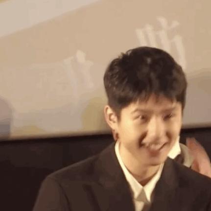 浓眉大眼虎气十足的男演员,五官端正浓眉大眼的男明星