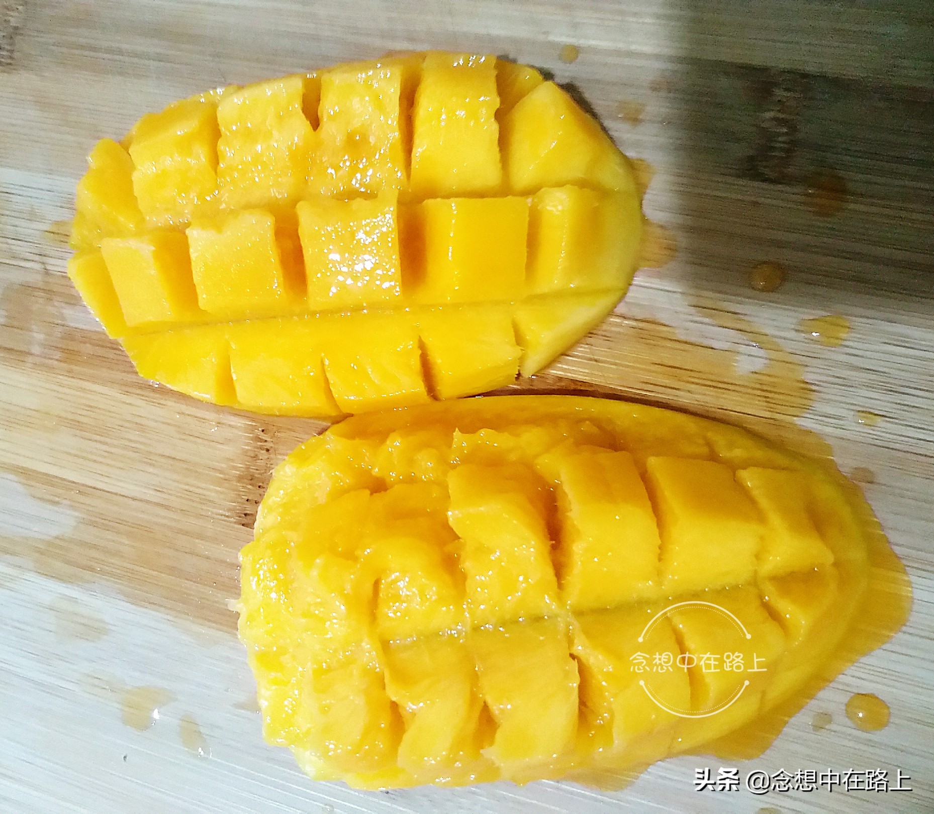 芒果该怎么切才好,如何切芒果更好吃又更方便