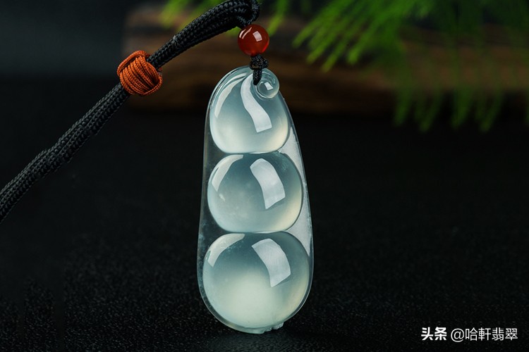 冰种无色和冰糯种有色选哪个,翡翠佛公冰种好还是冰糯种好