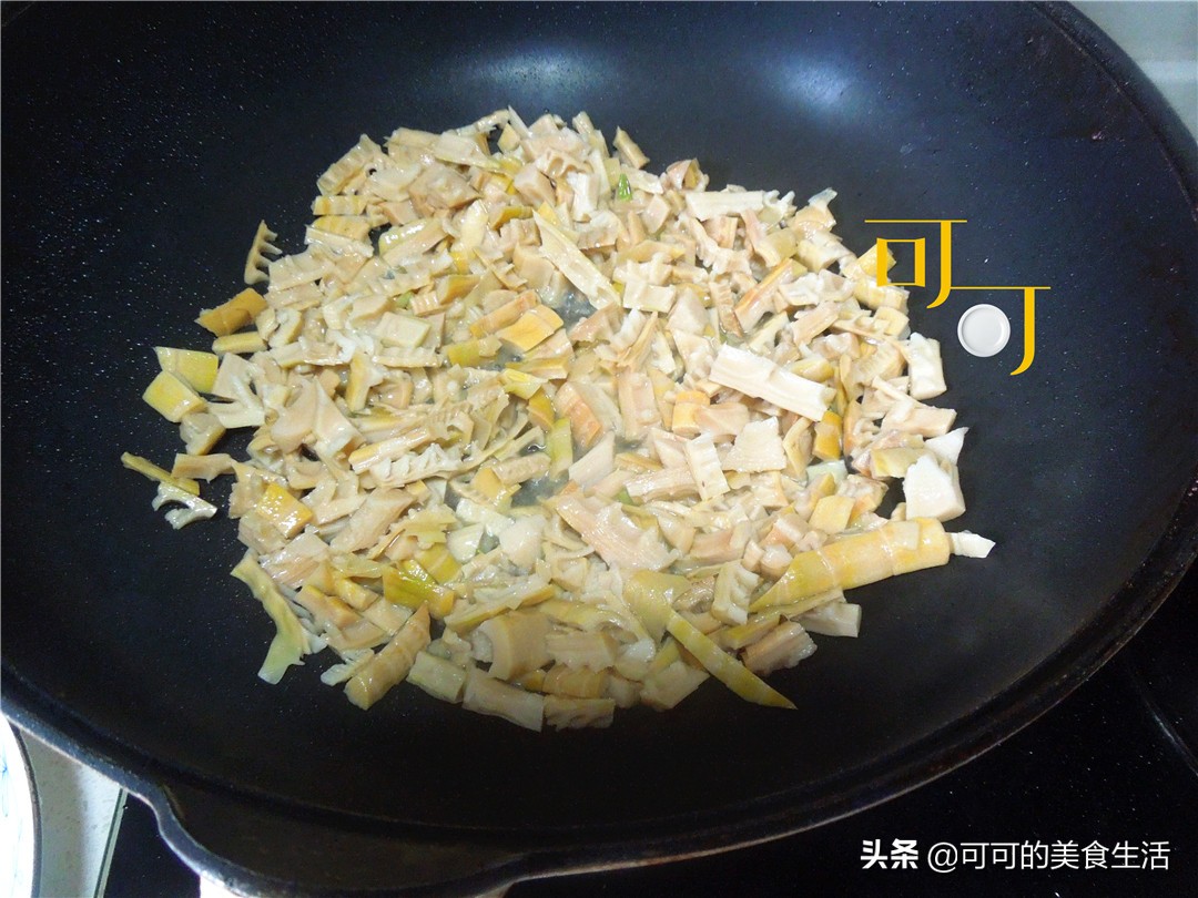 这种笋宁波人特别爱吃，除了凉拌炖汤，还有一种做法更好吃