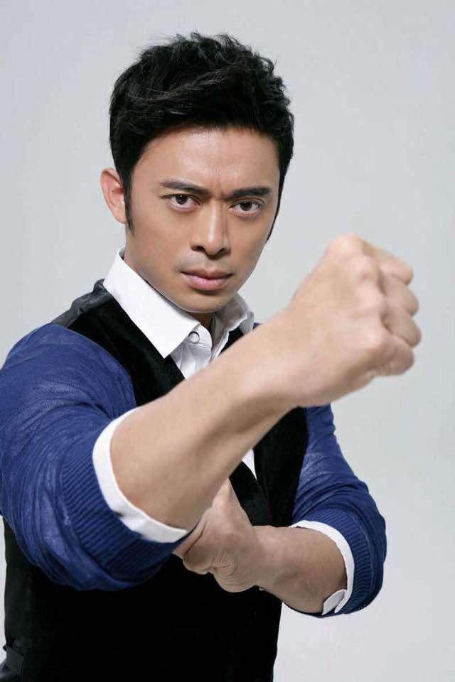 6位硬汉肌肉男明星,不温不火的肌肉男明星