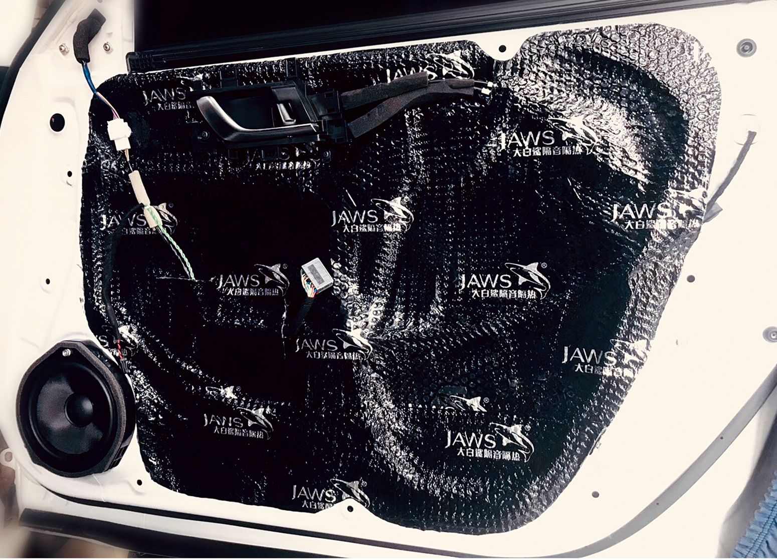 雅阁十代改装音响,十代雅阁改装音响嗡嗡响