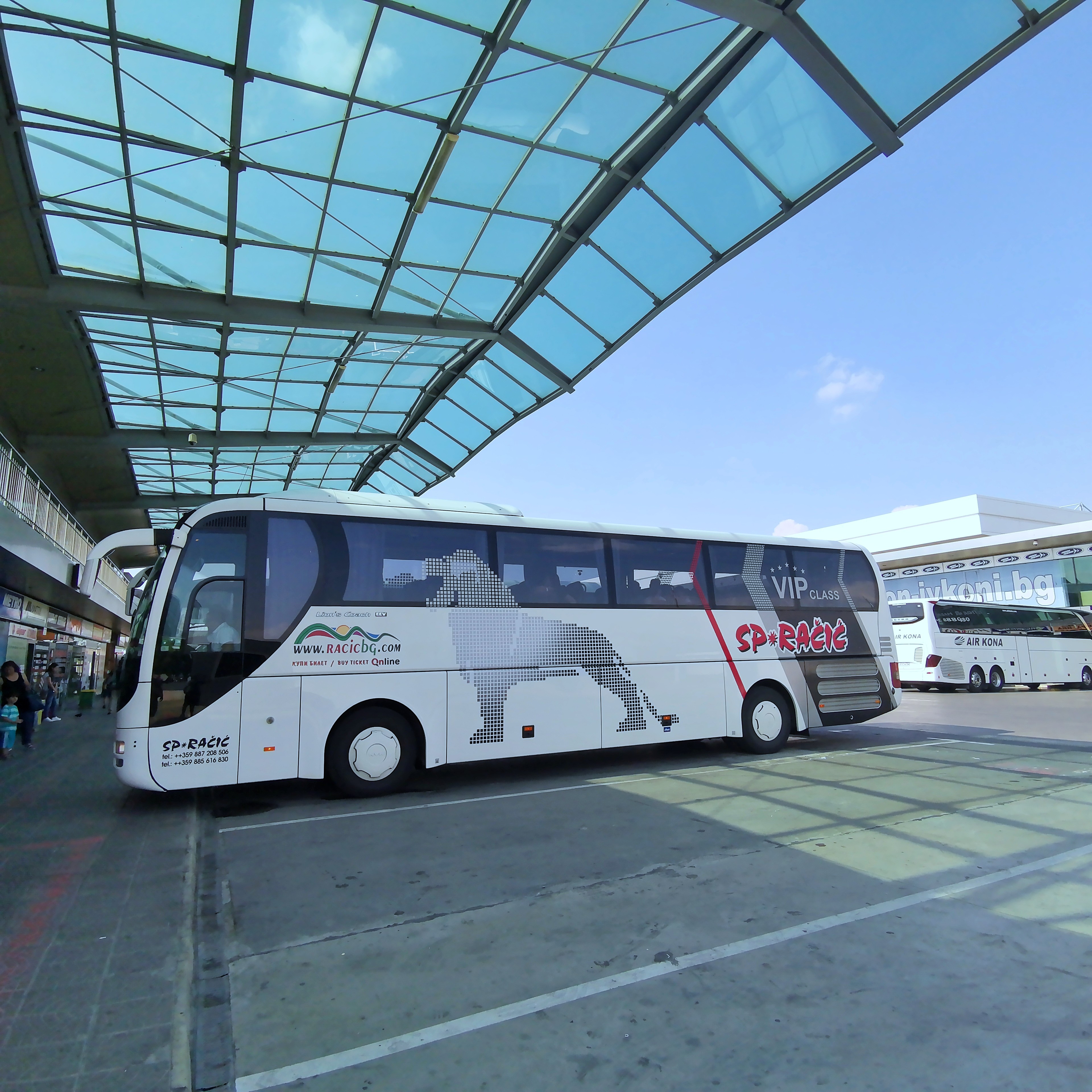 少出境章开箱检查巴尔干陆路出入境各种折腾换汇坐车住宿干货