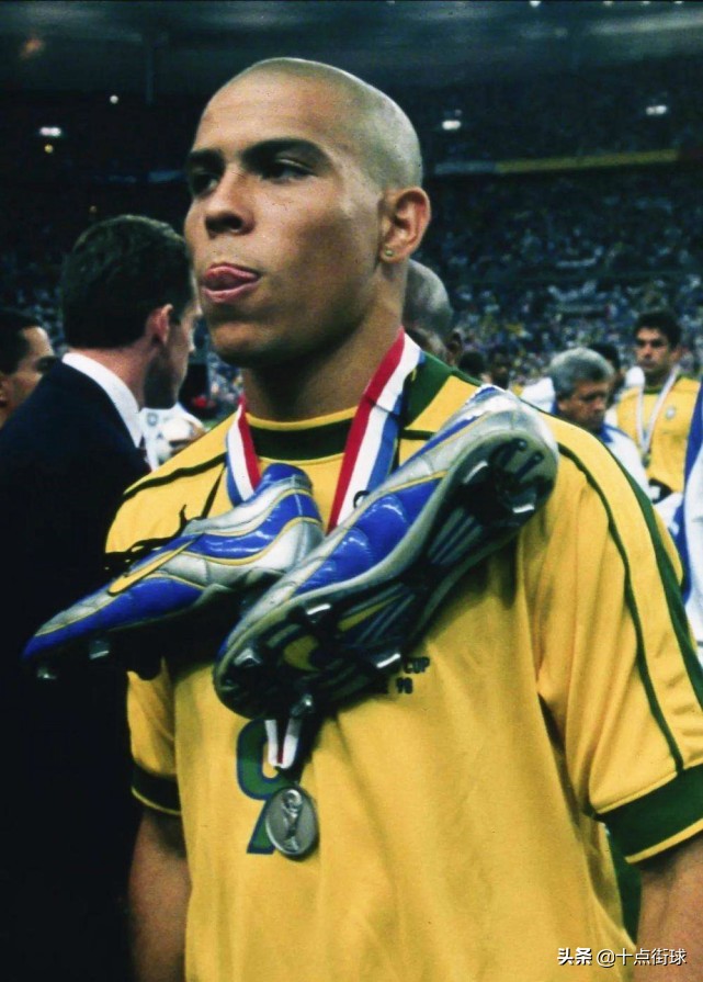 98年世界杯决赛大罗梦游之谜,98世界杯罗纳尔多梦游视频