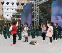 孩子醒醒吧图片,小孩醒醒别睡了搞笑版