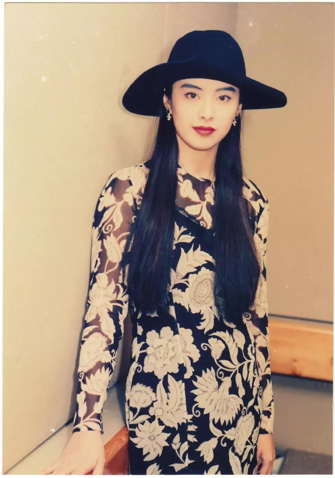 港风必备单品,流行的港风穿搭