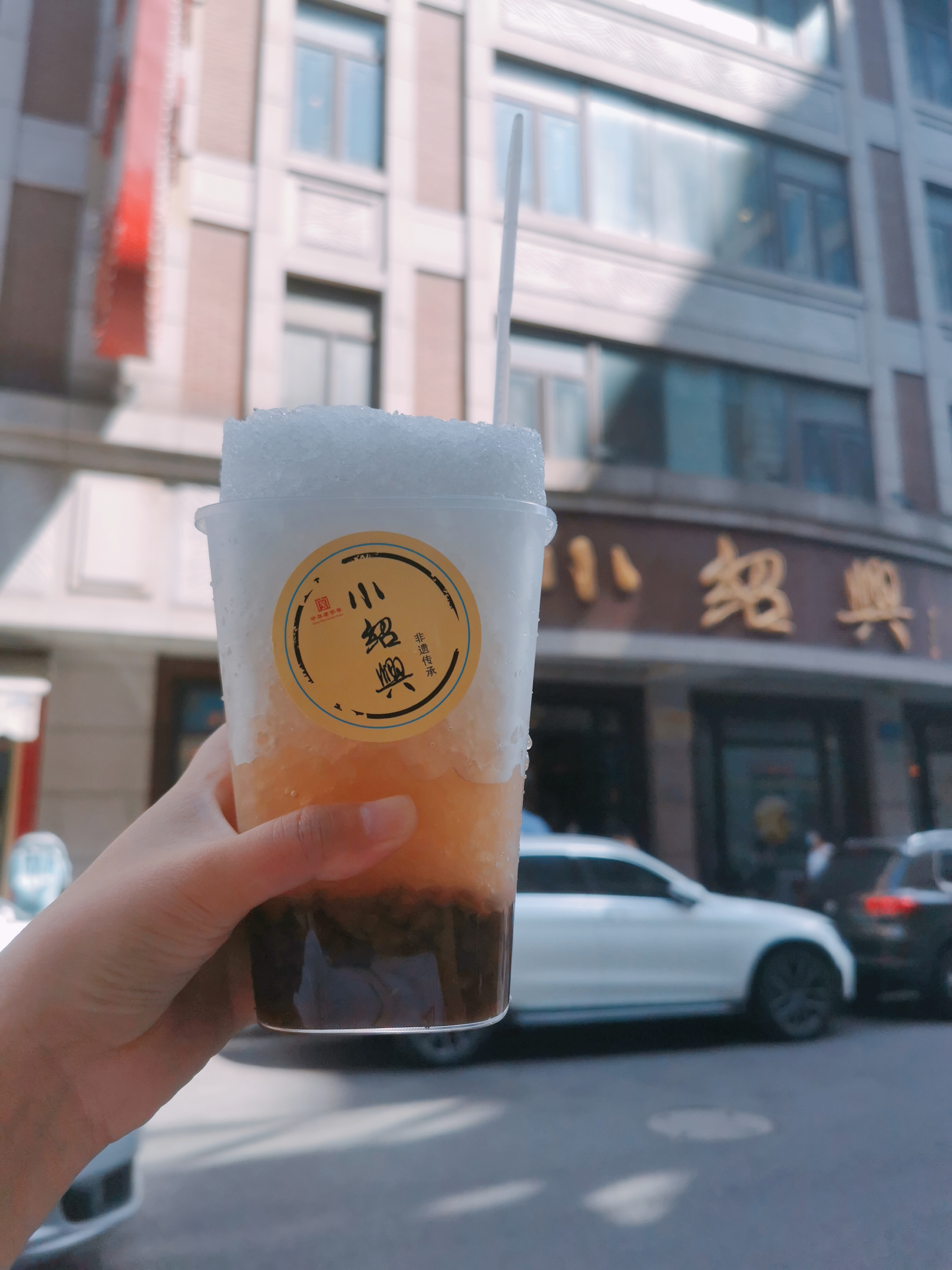 上海必吃一条街,上海必逛的小吃街和商场