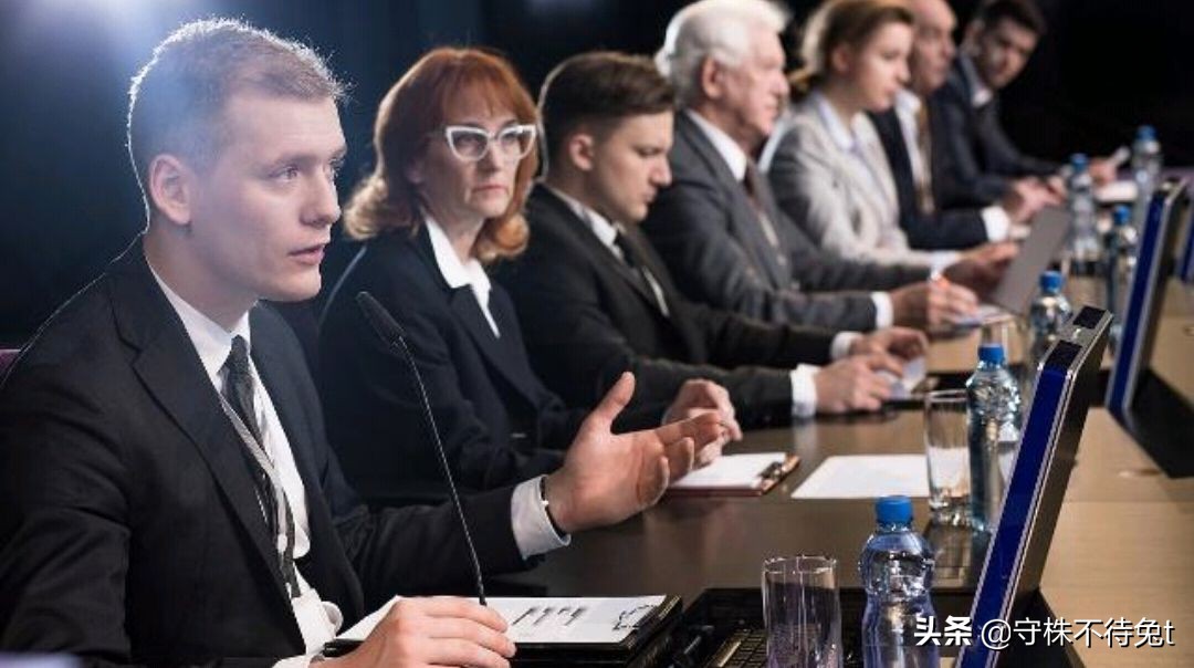 10个冷知识全集,睡觉时膝盖下垫枕头怎么回事