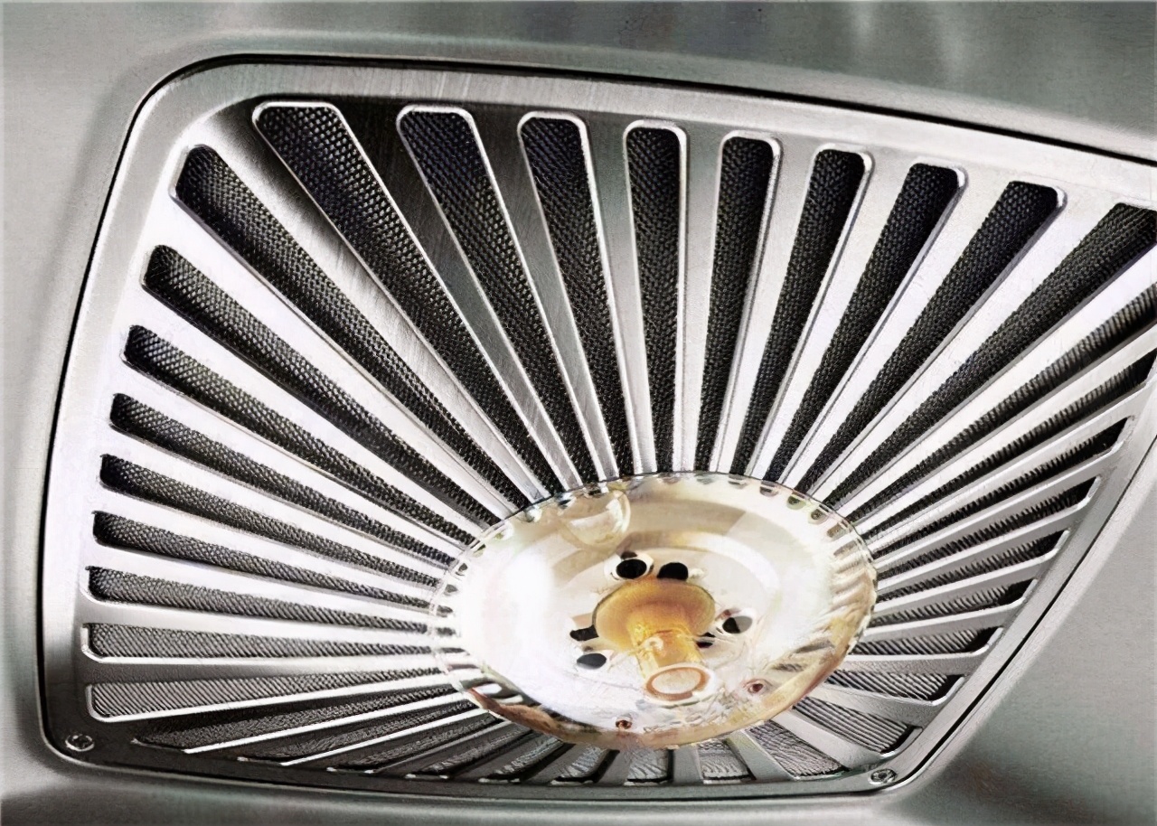 油烟机过滤网的清理,油烟机的过滤网怎么清洗方便