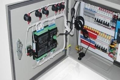 电脑屏幕亮的就无法开机,电脑显示屏不能开机是怎么回事