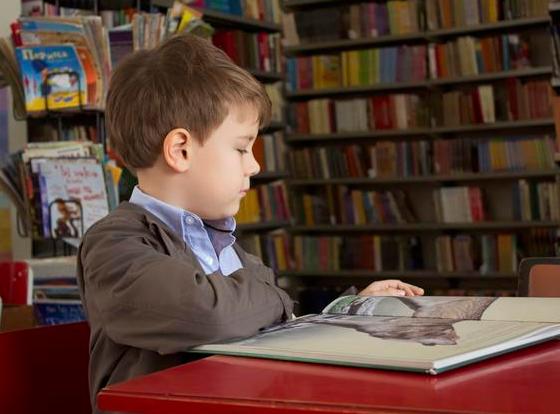 怎么鼓励性格内向的宝宝,内向宝宝怎么引导