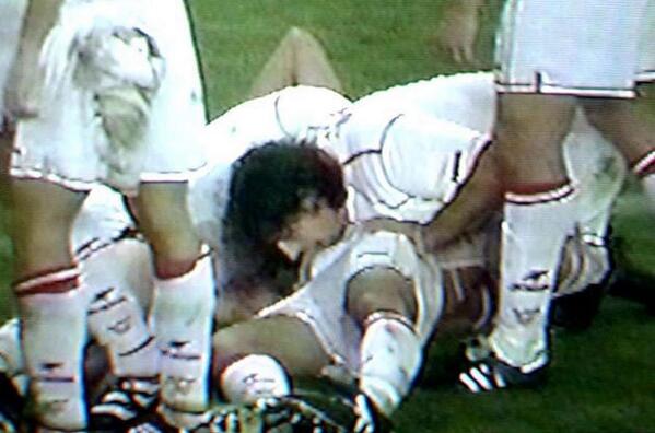 世界上足球庆祝动作排名,世界足坛耻辱事件