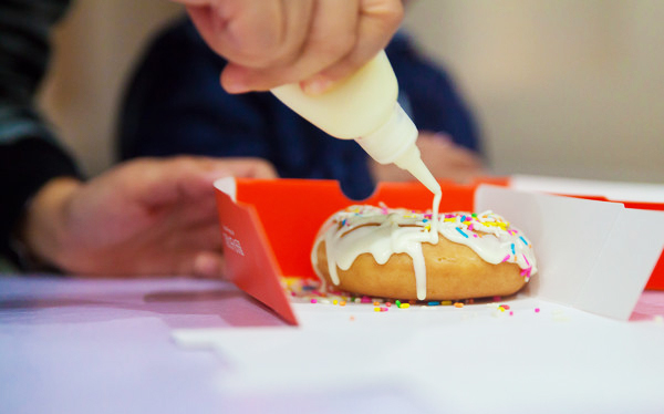 加盟糖巢零食需要什么条件,加盟糖巢零食店需要多少钱