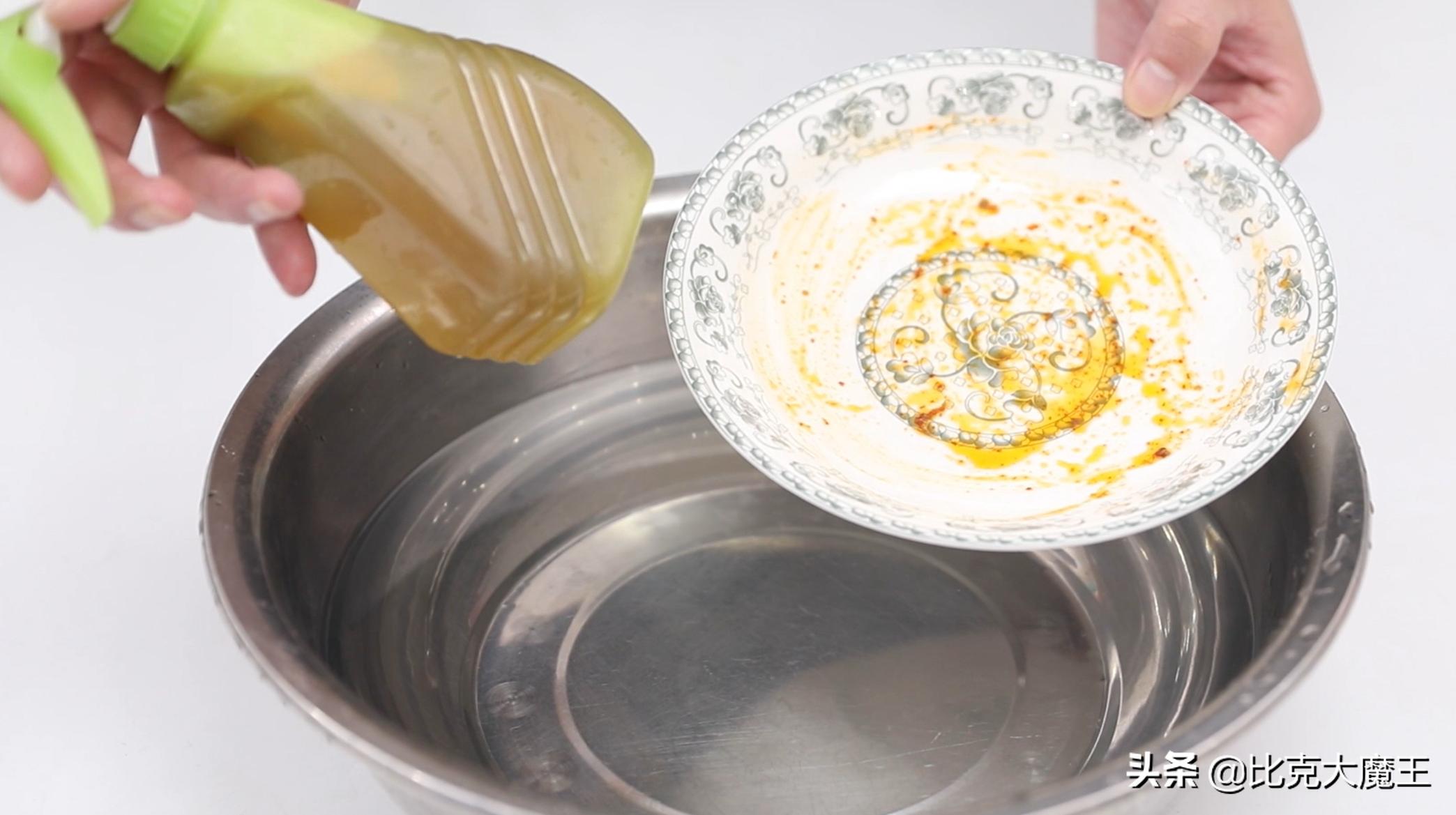 橘子皮能和盐一起用吗,橘子皮泡水时可以加上什么