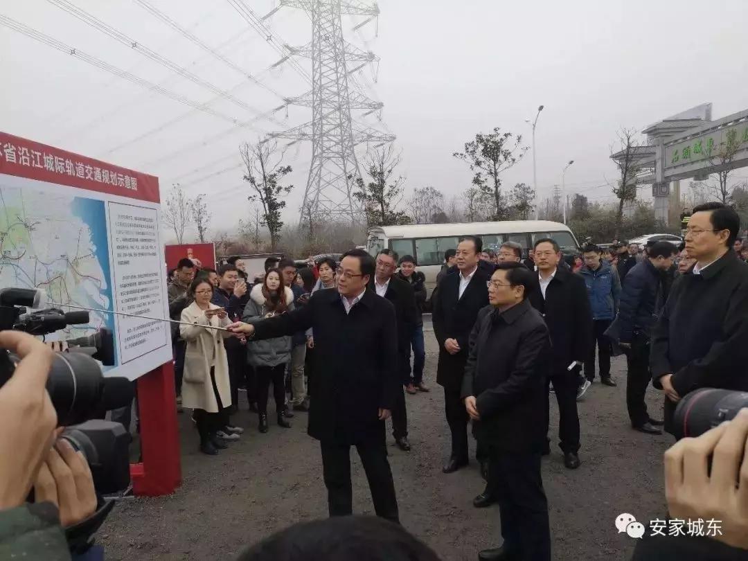 汤山的现状,汤山的简历