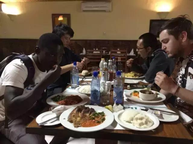 我在非洲的美国兄弟安竹|三明治