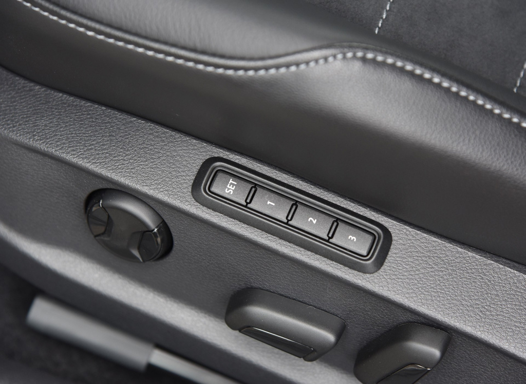 小猫购买推荐,19款高尔夫280tsi豪华评测