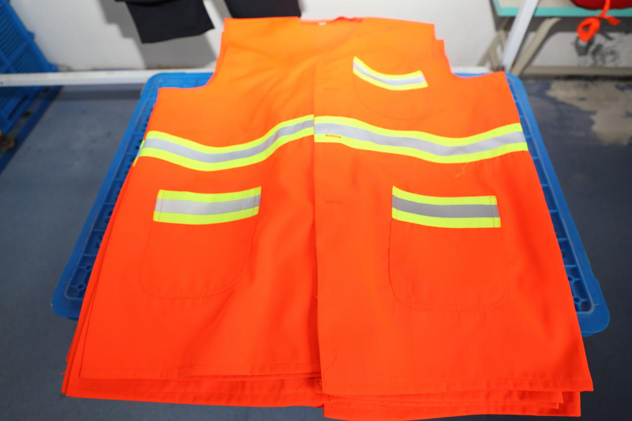 陕西杨陵:一台缝纫机奏响致富曲