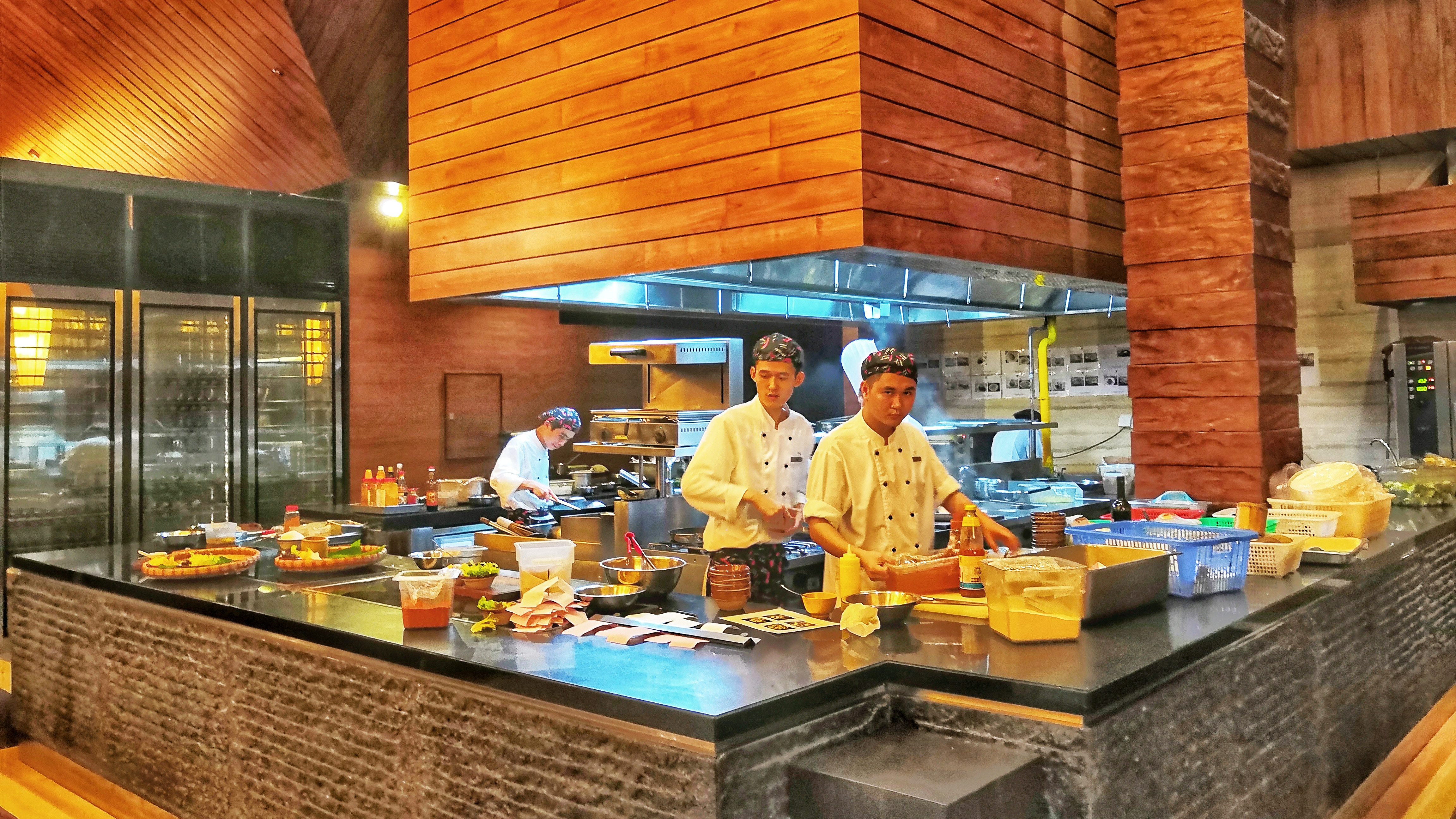 三亚如何找性价比高的住宿,三亚的高端酒店怎么选