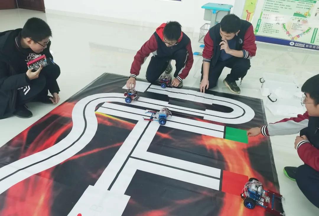 潍坊滨海国际风筝锦标赛,潍坊滨海国际学校足球联赛