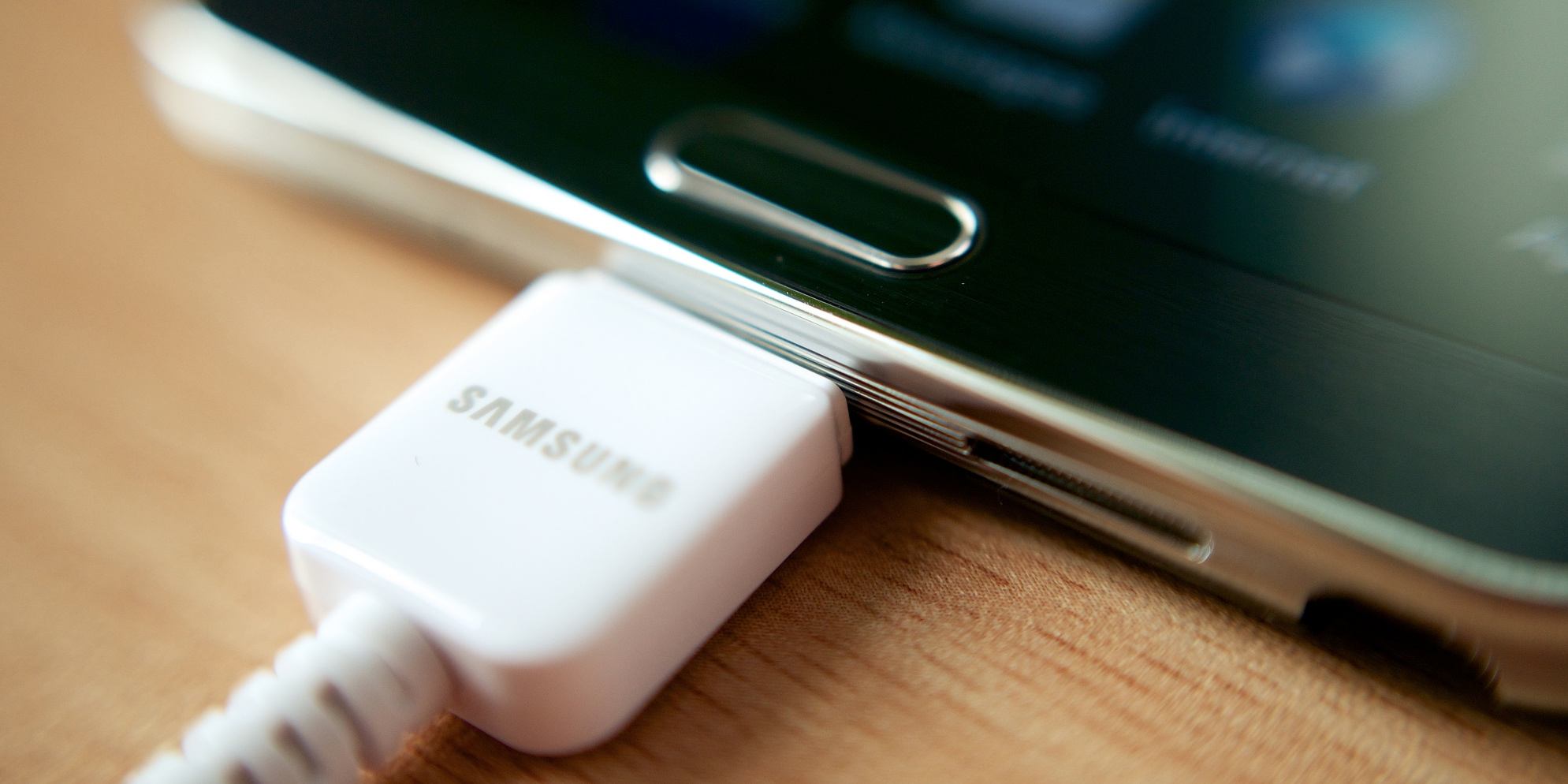 手机闪充快充好不好,手机闪充变慢充是电池的问题吗