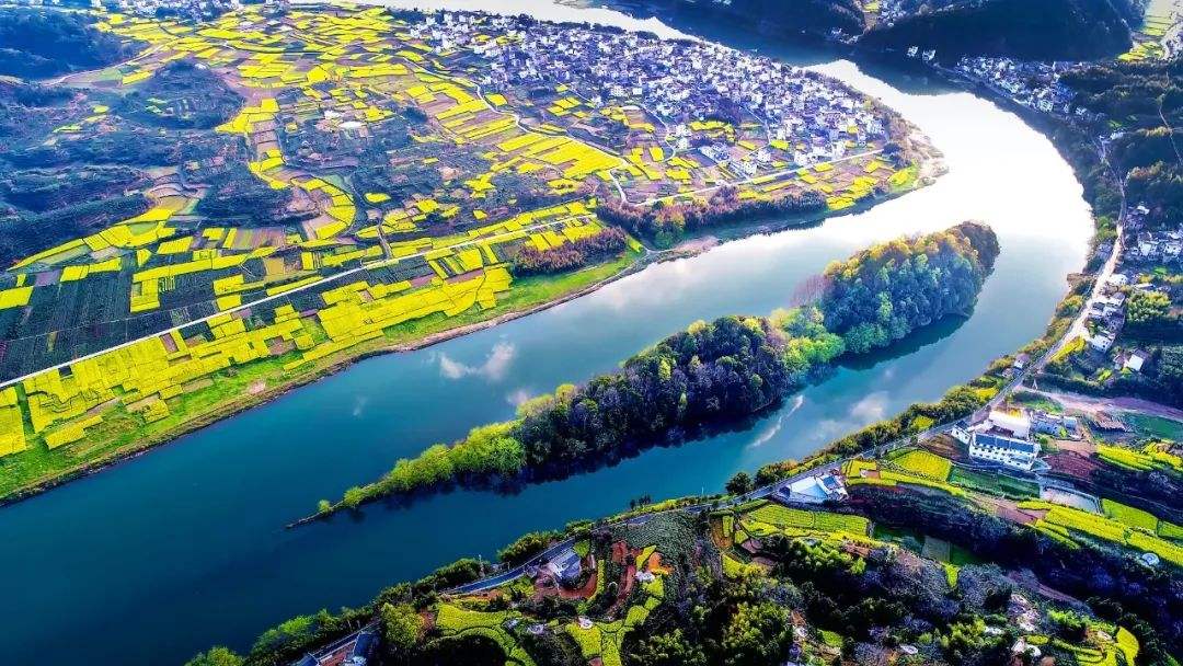 文房四宝产地歙县～盆景徽剧之乡～高山土楼梯田