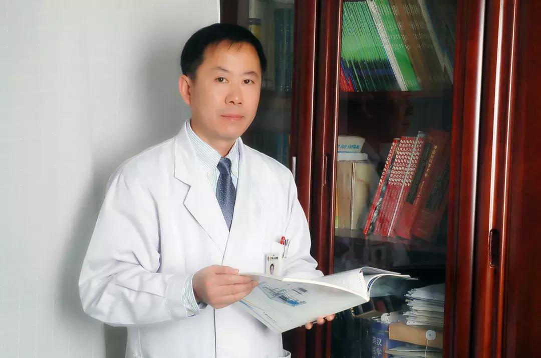 专家到我院坐诊,到医院看病哪几天专家最多