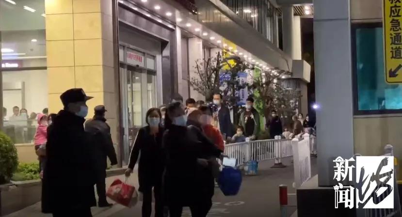 张文宏疫情回国视频,张文宏疫情非常严峻辟谣