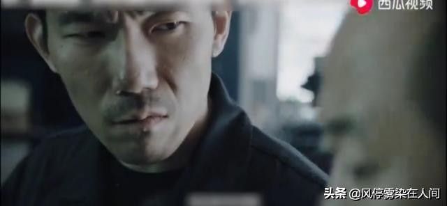 感慨穷困潦倒老人去世,破产的老年人