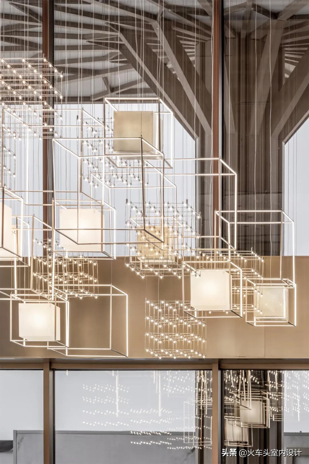 澶悏鍏冪浣滃搧,澶悏鍏冪