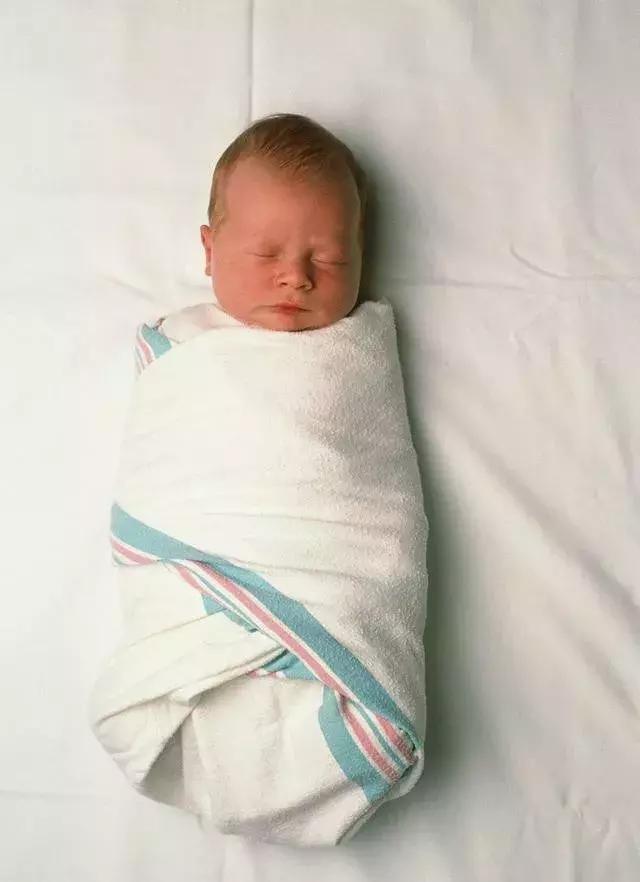 宝宝腿什么样是正常的,婴儿腿弯是o型腿吗