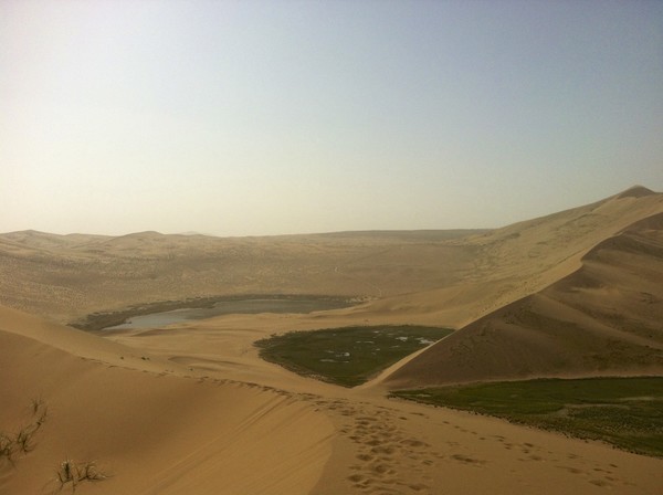 徒步穿越巴丹吉林沙漠路线,穿越巴丹吉林沙漠四日游