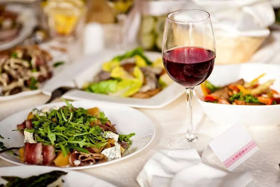 葡萄酒基本配餐原则,葡萄酒配餐的一般原则有哪些