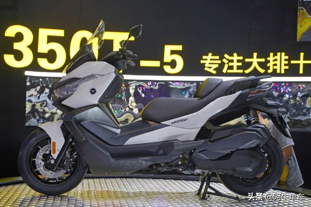 钱江350踏板生产组装,钱江350踏板最新消息