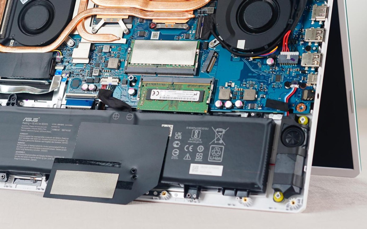 性能怪兽，5900HX+RTX3070，2.5K屏幕，华硕进阶版天选2笔电测评