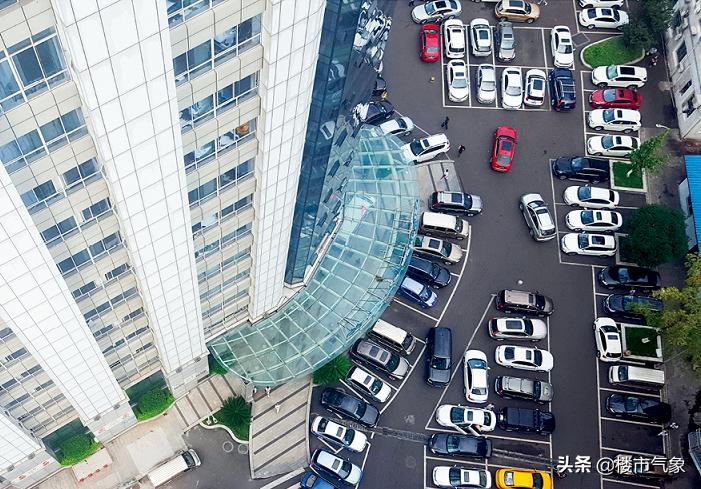 开发商车位规划过剩卖不动怎么办,车位库存问题及解决方案