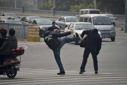 为什么说打架前发抖的不好惹,为什么打架浑身发抖还会流泪