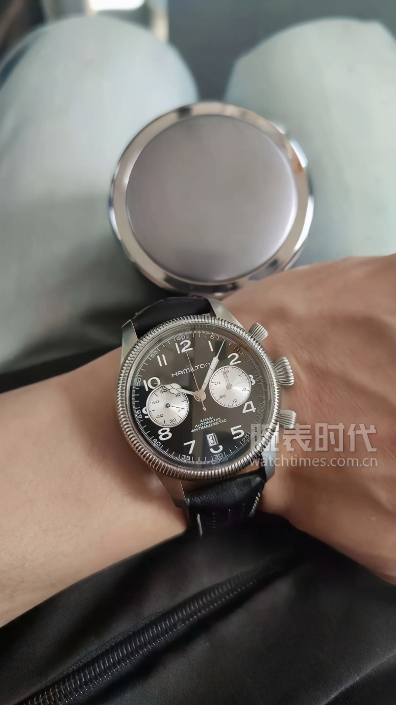 打工人手上适合戴什么,打工的一般戴什么表好点