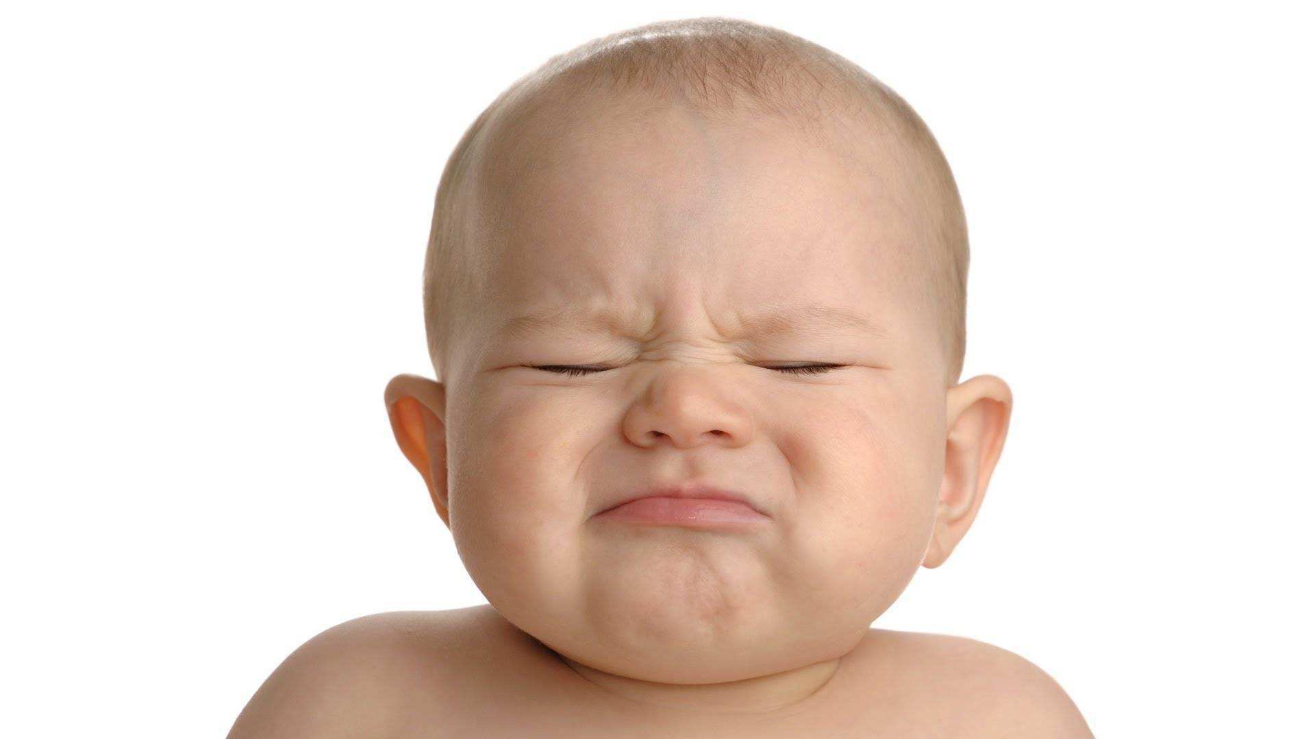 两个月婴儿吐奶的原因及解决办法,怎么解决2个月宝宝吐奶