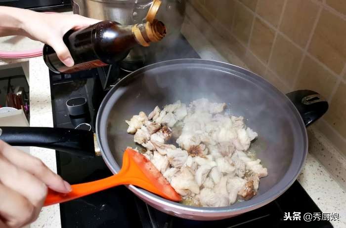 羊肉这样做特别香,冬天这样做羊肉特别解馋还有营养