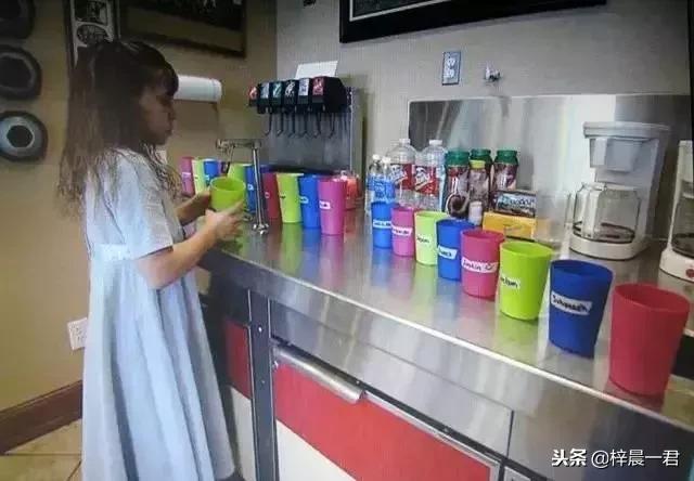 美国夫妇一胎生20个,美国一对夫妻生19个孩子