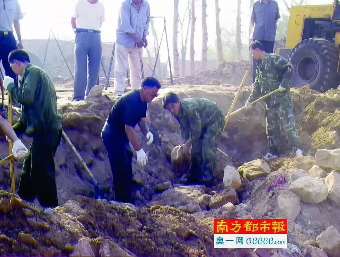 佩服，曾靠一包咸菜侦破*门惨灭**案，*加爵马**、周克华落网都多亏他……