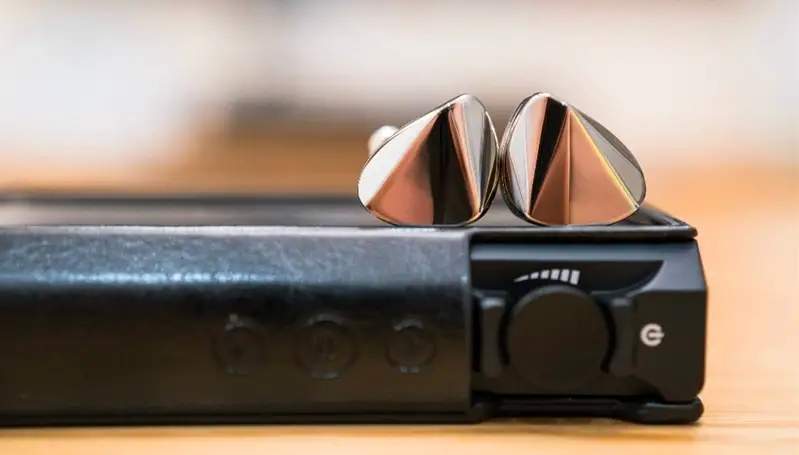 千元内耳机音质推荐,索尼爱立信耳机音质最好的型号