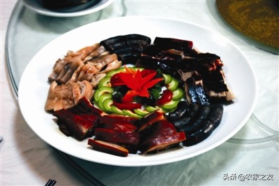 巴马特色美食火麻仁汤,巴马瑶寨火麻汤