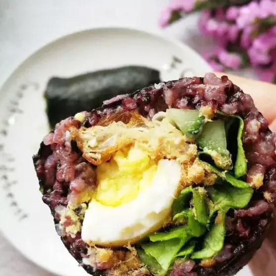 又想骗我去拍照！博大4楼空降网红美食街等你吃！