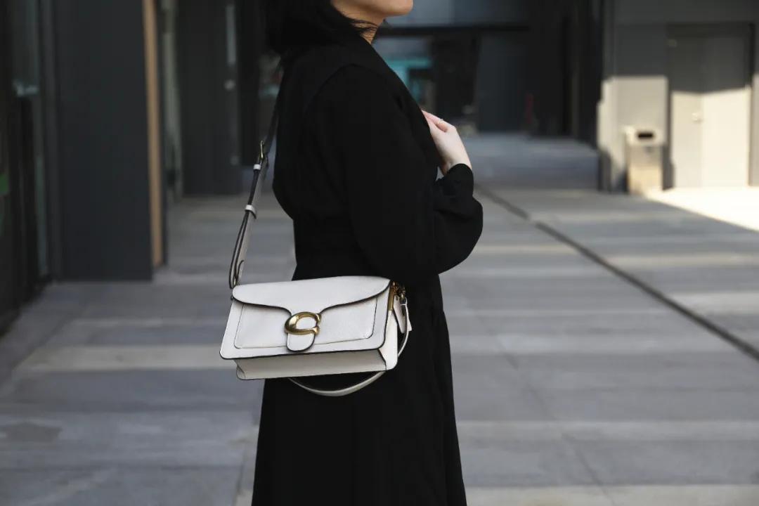 coach蔻驰包包最值得买的款,COACH蔻驰经典畅销款包包