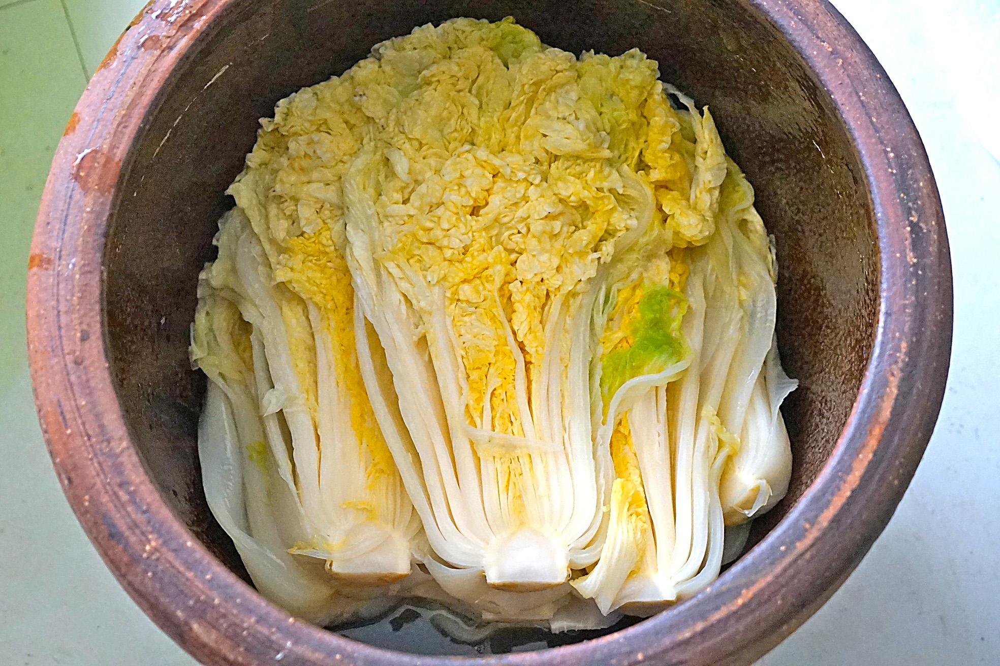 酸菜在家自己做2天就能吃,酸菜不要晒的腌制方法