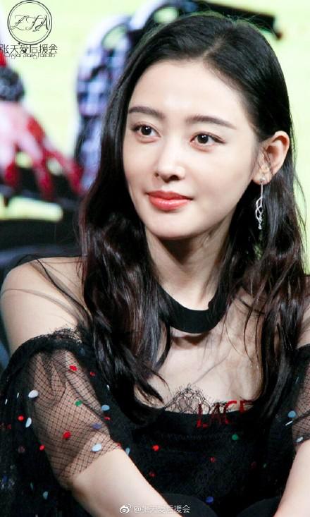 明星的皮肤真的都超级白吗,明星皮肤怎么变白的