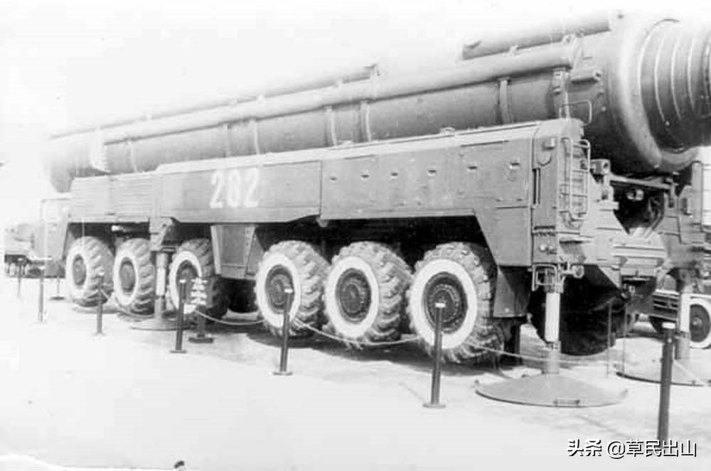 寻找男人的世界——再次追忆红色帝国的*力暴**美学之六